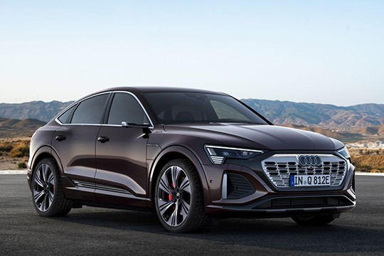 Q8 Sportback e-tron 2023 - Present