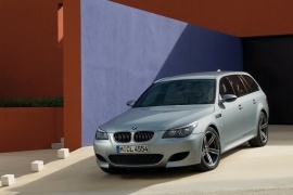 M5 Touring (E61) 2007 - 2010