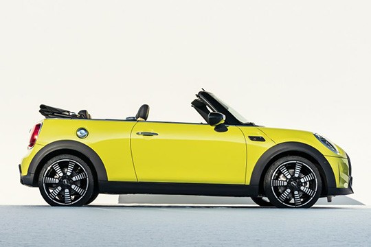 Convertible 2021 - Present