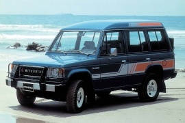 Pajero Wagon 1986 - 1990