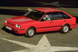 Bluebird Hatchback 1986 - 1990