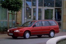 Primera Wagon 1990 - 1997