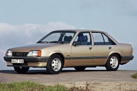 Rekord Sedan 1982 - 1986