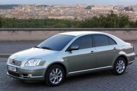 Avensis Liftback 2003 - 2006